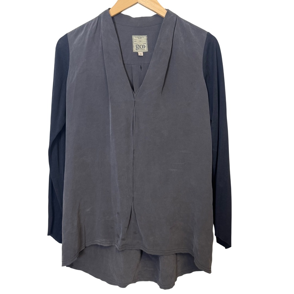 Go by GoSilk Womens Medium Top Charcoal Gray Silk V-Neck Blouse Top‎ Long Sleeve